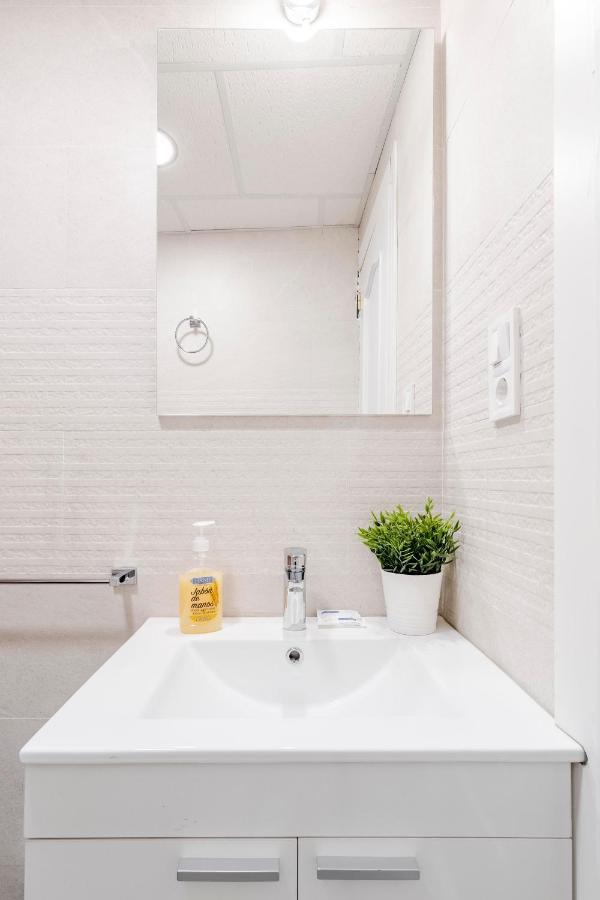 Estupendo Apartamento En El Centro De มาดริด ภายนอก รูปภาพ